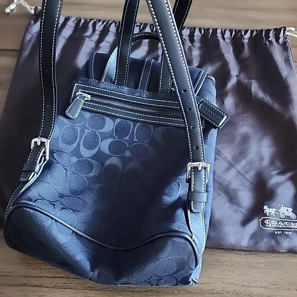 Vintage Signature Black Coach Small Backpack Purse - Picture 3 of 8